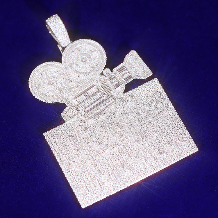 Sertissage complet de diamants glacés