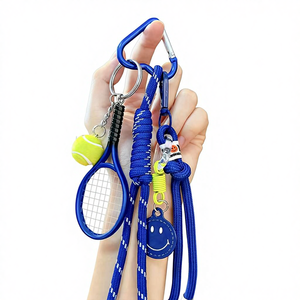 Llaveros Deportivos Ligeros de Metal y Plástico con Patrón de Corazón Tejido - Regalo Creativo para Fanáticos del Tenis - Product Image 2