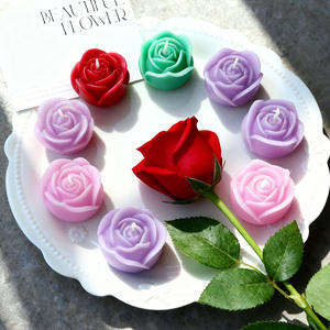 Candela Artigianale in Cera di Soia Profumata alla Rosa, Decorazione di Lusso per Casa, Eventi, Feste, Aromaterapia, Compleanni, Natale, Lauree - Product Image 4