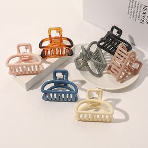 مزاجه أنيقة البوق القبض على فتاة رخيصة أزياء صغيرة من البلاستيك مشبك شعر - Product Image 3