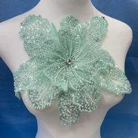 Patchs à coudre en résine métallique brodés avec un motif de fleurs 3D, pour sacs, chapeaux, vêtements et accessoires - Tissu en feutre, paillettes