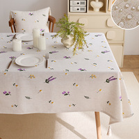 Nappe de table en polyester et lin, imperméable et anti-taches, motif végétal lavande brodé, style moderne et léger de luxe, personnalisable OEM à faible MOQ