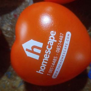 Balle anti-stress rouge de 7 cm, balle à presser en forme de cœur pour la Saint-Valentin, pour l'exercice des mains et le soulagement de l'anxiété, cadeau promotionnel avec logo personnalisé - Product Image 4