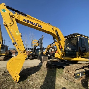 รถขุดไฮดรอลิกขนาดกลาง KOMATSU PC220 22 ตัน เครื่องยนต์ ปั๊ม และมอเตอร์ ยี่ห้อญี่ปุ่น สำหรับงานก่อสร้างโครงสร้างพื้นฐาน - Product Image 1