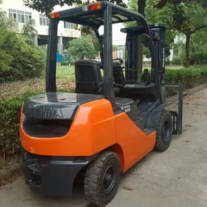 Chariot élévateur d'occasion TOYOTA FD30 Prix bas Excellentes performances Chariot élévateur d'occasion TOYOTA à vendre - Product Image 1