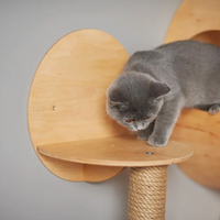 Furnitur kayu kucing desain Modern rak panjat dinding pohon kucing pasang untuk tempat tidur