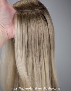 Perruque Kosher de Luxe en <span class=keywords><strong>Cheveux</strong></span> Humains Européens, Topper en Soie, 100% <span class=keywords><strong>Cheveux</strong></span> Vierges, <span class=keywords><strong>Blond</strong></span> Cendré avec Mèches Ondulées, pour Femmes Juives Souffrant de Perte de <span class=keywords><strong>Cheveux</strong></span> ou d'Amincissement - Product Image 1
