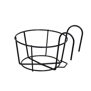 Support de plante rond polyvalent en métal à suspendre pour balustrades de balcon, petites, moyennes et grandes tailles, avec finition peinture laquée - Product Image 4