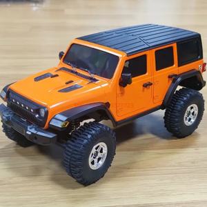 รถบังคับวิทยุ 1/18 รุ่น SJY-AX8560 RTR กันน้ำ พร้อมไฟ LED สำหรับปีนป่ายบนหิน รถออฟโรด ของเล่นสะสม ของขวัญ - Product Image 3