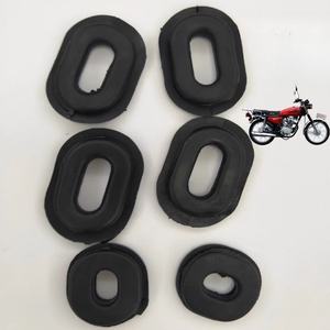 <b>Motorcycle</b> <b>Parts</b> <b>Motorcycle</b> Side Cover Rubber, Edge Cover Rubber CG125 Guard Plate Cover Rubber Ring - Product Image 3