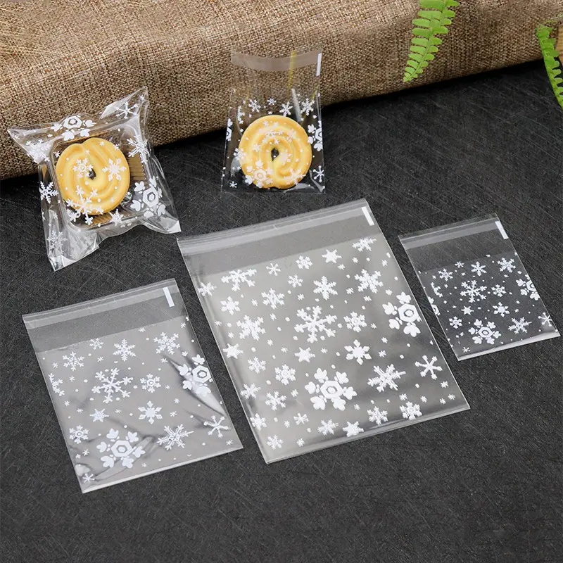 Snow Flake Christmas Cellophane Cookie Bags Self Adhesive Clear OPP Treat Bags for Holiday Gift Giving Snacks Candies