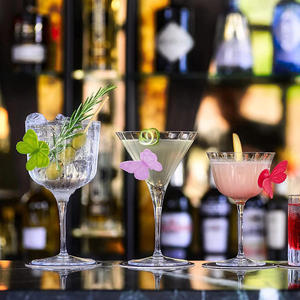 Set Van 10 Siliconen Wijnglas Bedels Drankmarkers En Identificatiegegevens Voor Wijnproeverijen Relatiegeschenken - Product Image 4