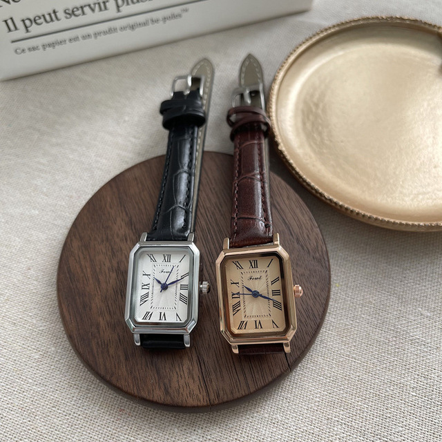High-quality Men's and Women's Alloy Watches, Fashionable Ladies' Quartz Watches, Factory Wholesale for Sale