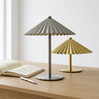 Lampe de table décorative pliable en métal de luxe pour l'export, lampe d'ambiance de chevet, veilleuse tactile à intensité variable