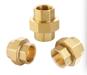 Raccord de tuyauterie hexagonal poli en laiton forgé <span class=keywords><strong>Satyam</strong></span> Engineering Works, 10 mm DE, à souder, basse pression, 1/2" NPT mâle, vente en gros en vrac - Product Image 3