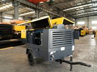 Compresseur d'air mobile diesel 400cfm 13bar avec moteur Cummins 110kw et marteau perforateur pour l'exploitation minière, la démolition, la découpe et la finition