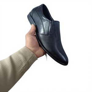 Bottes en cuir BS International BI-01, modèle Chalice, aspect standard, qualité durable, chaussures imperméables, très tendance, en cuir véritable. - Product Image 5