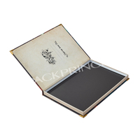 Boîtes d'emballage de bijoux haut de gamme en feuille d'or gaufrée, intérieur satiné, matériaux recyclés, fermeture magnétique, personnalisable, format livre