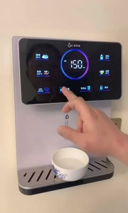 Distributeur d'eau murale de haute qualité à eau chaude et froide avec chauffage instantané et options d'installation murale double - Product Image 6