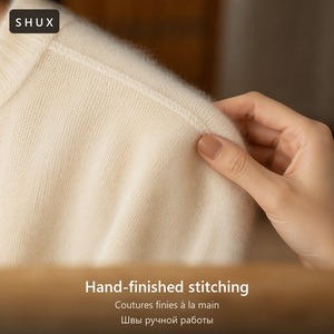 Collezione Autunno Inverno: <span class=keywords><strong>Maglione</strong></span> in 100% Cashmere di Capra, Scollo a V, Maniche Lunghe Spazzolate, Lavorazione Senza Cuciture, Vestibilità Ampia - Product Image 4