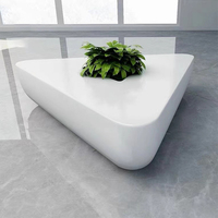 Chaise personnalisée Y096 spéciale, design arbre à trois branches, avec pot intégré, en FRP, pour décoration artistique, mobilier d'extérieur public, siège moderne