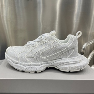 Chaussures de sport unisexe de créateur, style décontracté, à semelle épaisse, en maille respirante et brillante, modèle 2026 haut de gamme, adaptées aux hommes et aux femmes - Product Image 1
