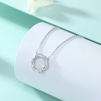 Collier en argent 925 avec pendentif hexagonal en zircone CZ pour femmes, vente en gros, fabricant de bijoux en vrac