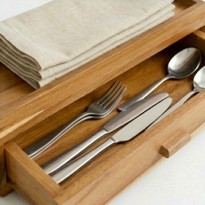 Cajón para cubiertos hecho de madera de teca 100% maciza que ofrece durabilidad para hogares, cocinas, comedores y restaurantes. - Product Image 4