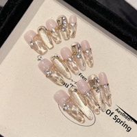 Faux ongles à presser pour femmes, couleur nude, forme cercueil, avec broche œil de chat or champagne et gemme taille émeraude, pour un style luxe 'Old Money'