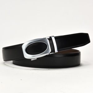 <span class=keywords><strong>Cintura</strong></span> da Uomo in Pelle <span class=keywords><strong>Nera</strong></span> <span class=keywords><strong>Opaca</strong></span> con Fibbia a Perno, Classica, Minimalista, Resistente, Impermeabile, per Uso Formale e Quotidiano - Product Image 3