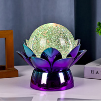 Boule de cristal LED 3D créative à changement de couleur, en matériau PC, design moderne, alimentée par piles AAA, veilleuse scintillante Lotus Enchanting