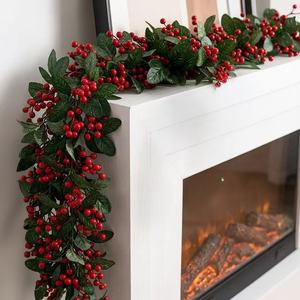 Guirlande de baies artificielles de Noël Jiebang 100cm-200cm, fleurs en soie pour décoration de cheminée et présentation festive à la maison - Product Image 1