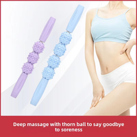 Bâton de massage ergonomique à picots en forme de dents de loup pour soulager la fatigue au bureau, les tensions musculaires du cou, des épaules et du dos