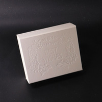 Boîte cadeau pliable avec ruban et nœud papillon, boîte à bonbons de mariage, emballage souvenir, boîte en papier spécial, fabricant de boîtes pour vêtements