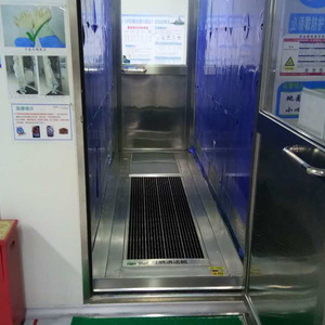 Machine à laver les chaussures à induction automatique Clw T23p Multi Person Passage Water Washing Machine 2.3M pour utilisation sur convoyeur - Product Image 1
