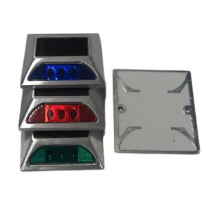 新しいソーラーパワーLED交通安全灯アルミ製キャッツアイパスウェイフラッシングマーカー道路脇警告用地面設置型 - Product Image 3