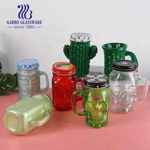Venta al por mayor taza de 1 año de edad-15,7 onzas personalizado Tiki vidrio mason taza con spray color verde tapa y paja