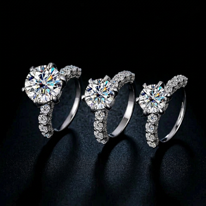 Anello in <span class=keywords><strong>Argento</strong></span> Sterling S925 Pronto <span class=keywords><strong>per</strong></span> la Spedizione, Lussuoso con Moissanite da 5 Carati Colore <span class=keywords><strong>D</strong></span> VVS, <span class=keywords><strong>per</strong></span> Donne, Fedi di Fidanzamento e Matrimonio - Product Image 2