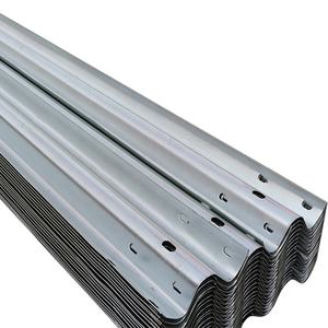 Rambarde extérieure de poutre de la barrière W de route de l'acier <span class=keywords><strong>EN1317</strong></span>/en métal avec la finition galvanisée plongée chaude - Product Image 2