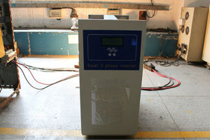 อินเวอร์เตอร์ไฮบริดพลังงานลมและแสงอาทิตย์ 3 เฟส 48V 5KW 6KW 7KW 8KW 10KW 12KW พร้อมใบรับรอง CE - Product Image 5