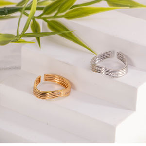 Bague ouverte multi-couches minimaliste |   Bague de doigt réglable vintage à porter au quotidien avec accent en zircone cubique dorée/argentée pour - Product Image 1