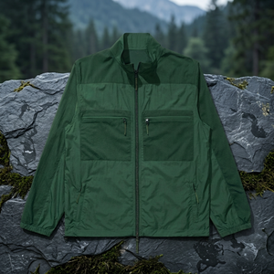 Veste décontractée zippée pour homme en toile verte imperméable et coupe-vent, col montant, pour activités sportives en extérieur, collection automne, avec logo frontal - Product Image 3