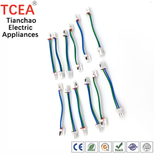 Layanan Gambar Dukungan Kabel Lampu Rem Belakang Kustom dengan Housing TJC2004-2Y Terminal TC1214 untuk Pabrik Kendaraan - Product Image 1