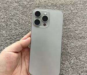 Utilizzabile per 11/<span class=keywords><strong>12</strong></span> <span class=keywords><strong>Pro</strong></span>/13 <span class=keywords><strong>Pro</strong></span>/AMX 14 <span class=keywords><strong>Pro</strong></span> <span class=keywords><strong>Max</strong></span>/15 <span class=keywords><strong>Pro</strong></span>/16 <span class=keywords><strong>Pro</strong></span> <span class=keywords><strong>Max</strong></span> US 5G 8GB RAM Schermo da 6.7" Senza SIM - Product Image 1