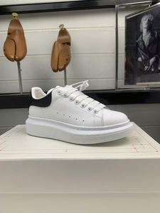 Baskets montantes blanches en cuir de vachette à semelle épaisse, plateforme de 5 cm, style muffin, à lacets, sportives et rétro, pour la marche - Product Image 3