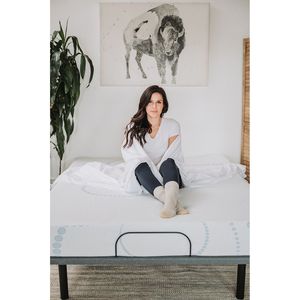 DB Omne Sleep Juego de sábanas hipoalergénicas completas de bambú de microfelpa blanca de 4 piezas Sábana ajustable de tamaño doble Modelo de sábana de cama de 6 piezas - Product Image 2