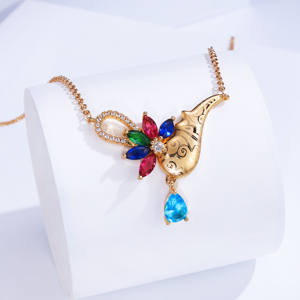 Conjunto de Joyería con Forma de Caballito de Mar Chapado en Oro - 3 Estilos de Collar y Pendientes de Cristal Coloridos para Mujeres, Bodas y Fiestas - Product Image 2