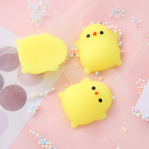 Mini poussin jaune souple et mignon, jouet à presser anti-stress en TPR, cadeau pour enfants, vente en gros, faible MOQ - Product Image 3