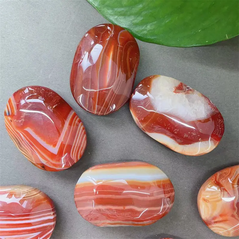 Pietre di cristalli di alta qualità all'ingrosso pietre di palma Sardonyx rosse per la decorazione