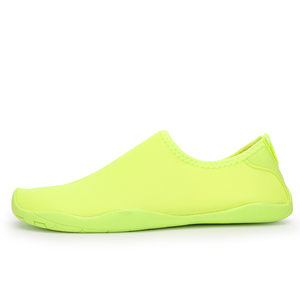 Le <span class=keywords><strong>scarpe</strong></span> a piedi nudi di colore solido più vendute unisex di buona qualità sembrano <span class=keywords><strong>scarpe</strong></span> da spiaggia ad asciugatura rapida <span class=keywords><strong>scarpe</strong></span> da <span class=keywords><strong>acqua</strong></span> rosa e verdi - Product Image 5